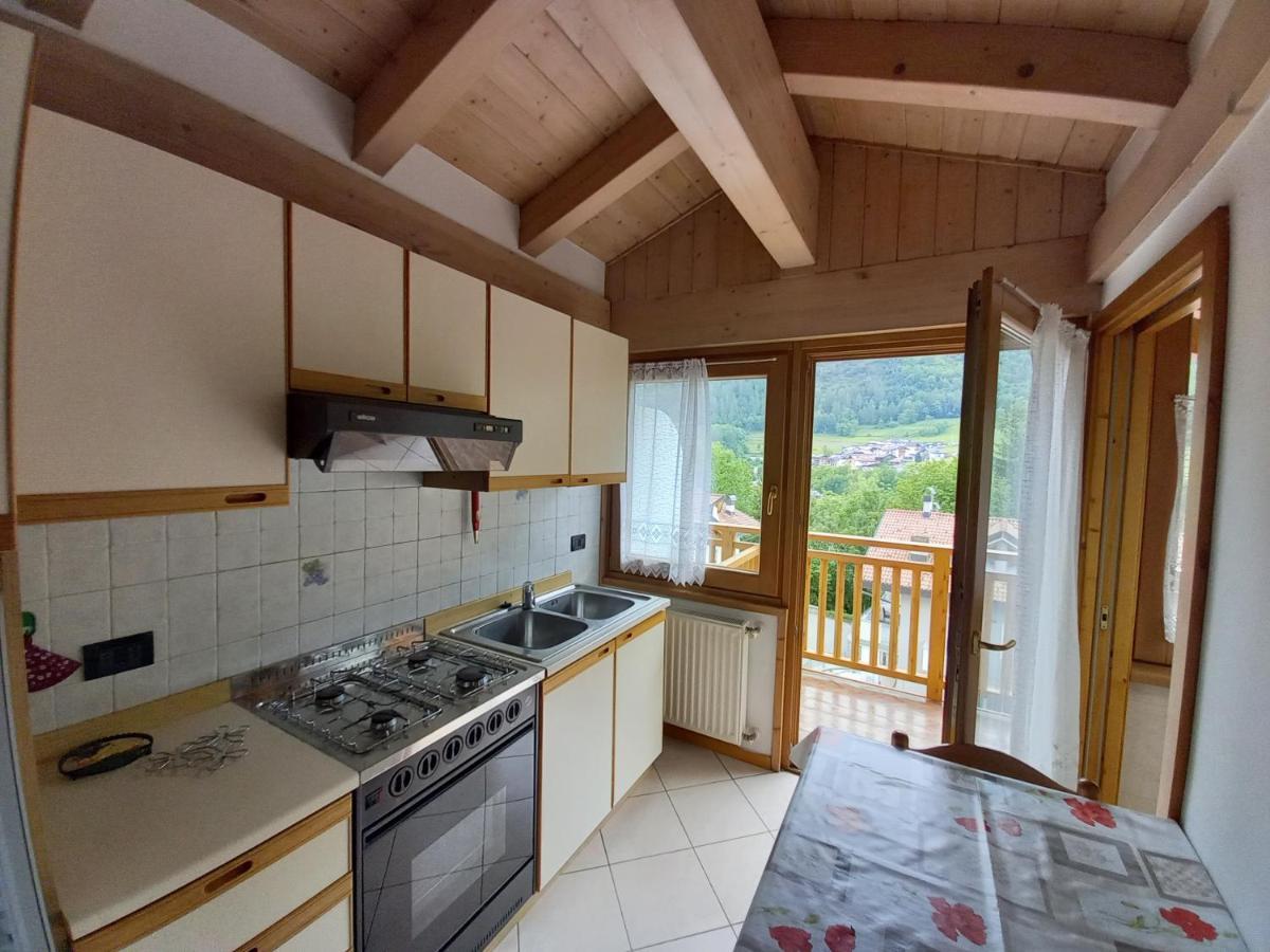 Monolocale Per Due Persone Apartment Commezzadura Exterior photo